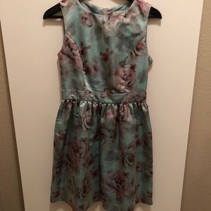 Cocktail dress by Tara Jarmon. Worn once Size S